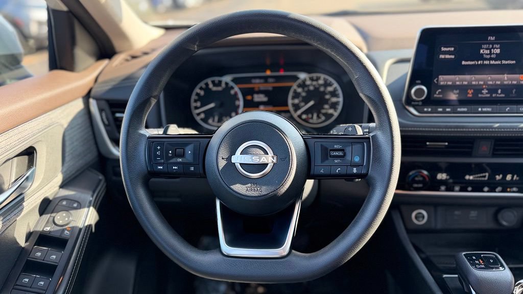 Used 2023 Nissan Rogue SV AWD/4WD image 13