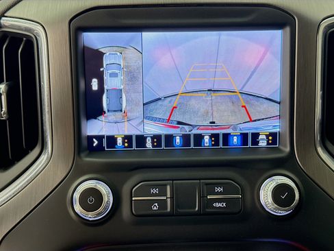 Used 2022 GMC Sierra 3500 Denali AWD/4WD image 15