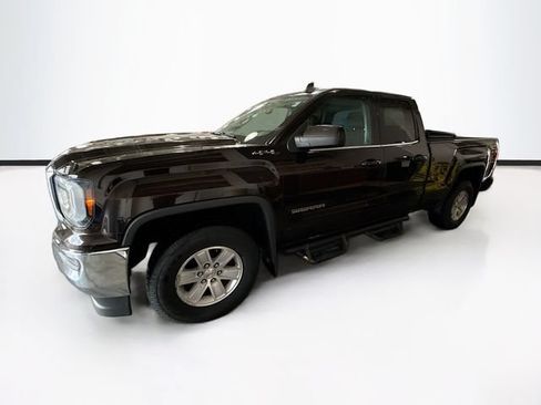 Used 2018 GMC Sierra 1500 SLE w/ SLE Value Package AWD/4WD image 9