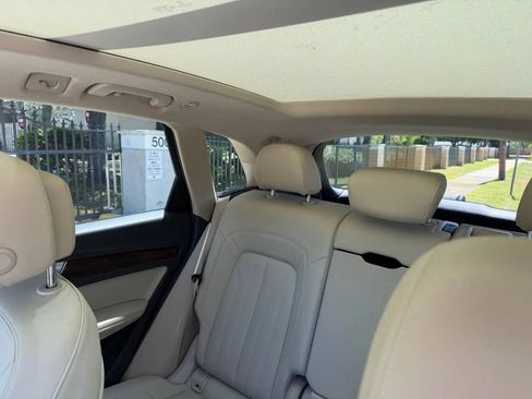 Used 2018 Audi Q5 Prestige w/ Prestige Package AWD/4WD image 25