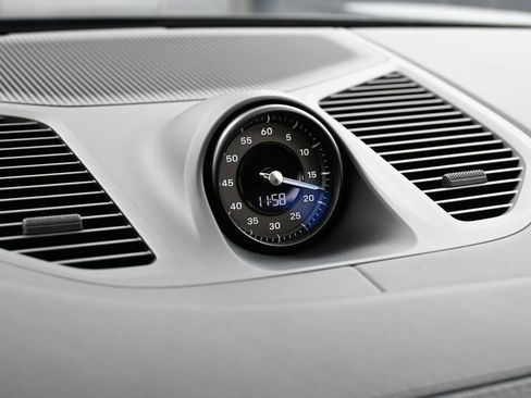 New 2026 Porsche Cayenne Turbo AWD/4WD image 22