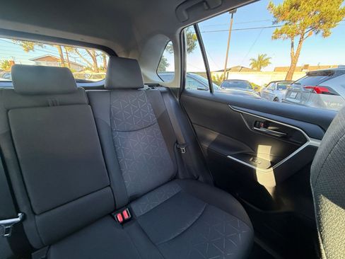 Used 2025 Toyota RAV4 XLE image 34
