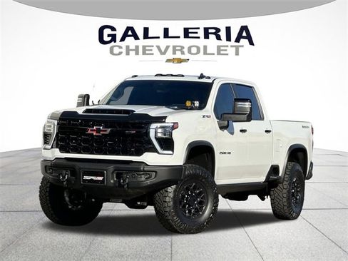 Certified 2025 Chevrolet Silverado 2500 ZR2 w/ ZR2 Bison Edition image 2