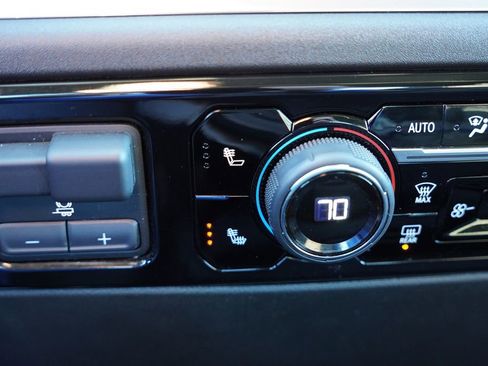 Certified 2025 Chevrolet Silverado 2500 LT w/ Convenience Package image 26