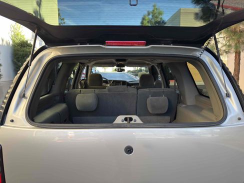 Used 2005 Chevrolet Tahoe LS w/ Preferred Equipment Group image 76