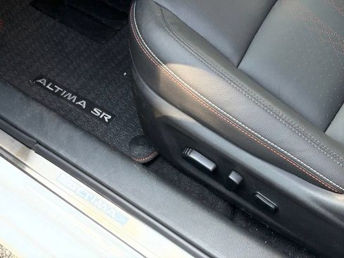 Certified 2025 Nissan Altima 2.5 SR w/ SR Premium Package FWD image 14