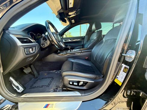 Used 2017 BMW 740i RWD image 14