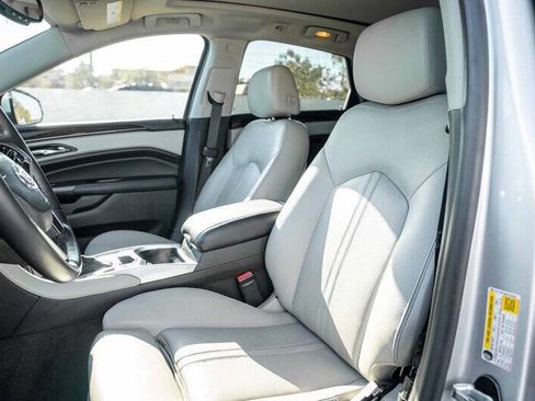 Used 2016 Cadillac SRX Luxury image 10