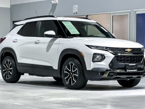 Used 2023 Chevrolet TrailBlazer ACTIV w/ Convenience Package FWD image 7