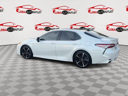 Used 2020 Toyota Camry XSE FWD image 6