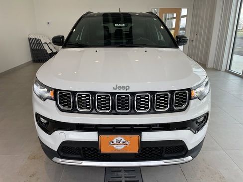 Used 2025 Jeep Compass Limited AWD/4WD image 7