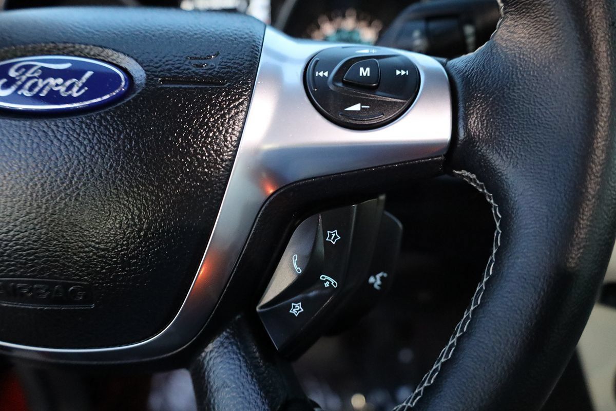Used 2012 Ford Focus Titanium FWD image 21