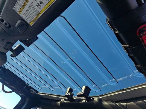 Used 2021 Jeep Wrangler Unlimited Rubicon image 14