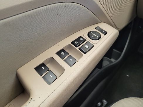 Used 2017 Hyundai Elantra SE w/ SE A/T Tech Package 03 image 27