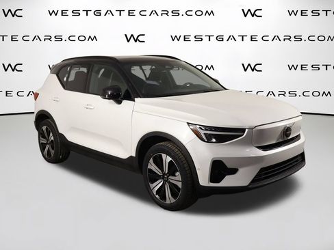 Used 2023 Volvo XC40 Recharge Plus AWD/4WD image 41