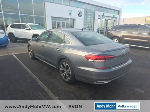 Used 2021 Volkswagen Passat 2.0T SE image 4