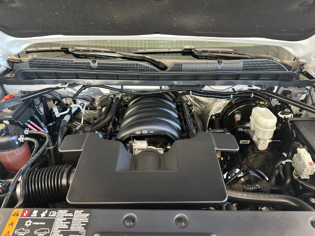 Used 2018 Chevrolet Silverado 1500 LTZ Z71 w/ LTZ Plus Package AWD/4WD image 32