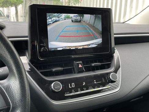 Used 2024 Toyota Corolla LE FWD image 19