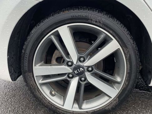 Used 2017 Kia Forte EX image 4