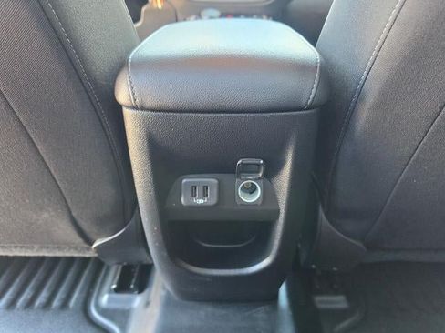 Used 2022 Chevrolet Colorado LT w/ Fleet Safety Package RWD image 26