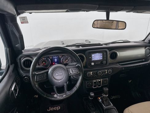 Used 2018 Jeep Wrangler Unlimited Sport S AWD/4WD image 22
