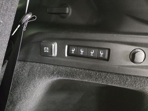 Used 2023 Jeep Grand Cherokee L Summit w/ Advanced Protech Group IV AWD/4WD image 21