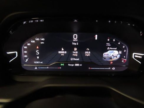 Used 2024 GMC Yukon XL Denali AWD/4WD image 21