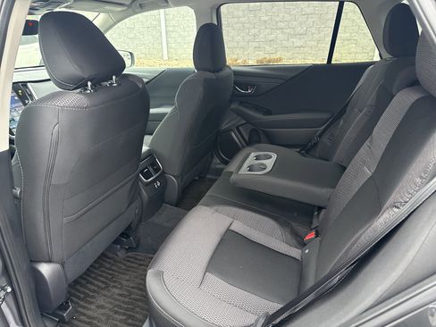 Used 2025 Subaru Outback Premium image 18