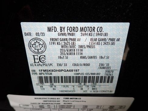 Used 2023 Ford Explorer XLT AWD/4WD image 22