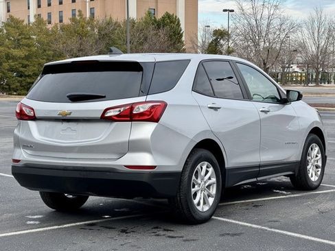 Used 2021 Chevrolet Equinox LS w/ LS Convenience Package image 7