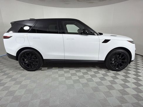 New 2026 Land Rover Range Rover Sport SE image 6