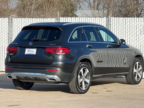 Used 2022 Mercedes-Benz GLC 300 4MATIC image 4