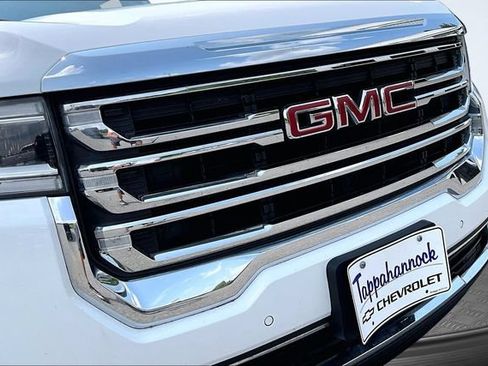 Used 2023 GMC Acadia SLT AWD/4WD image 30