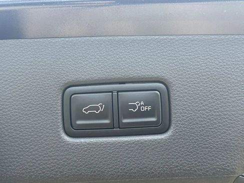 New 2026 Kia Carnival EX FWD image 18