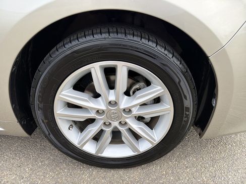 Used 2014 Toyota Avalon XLE image 12