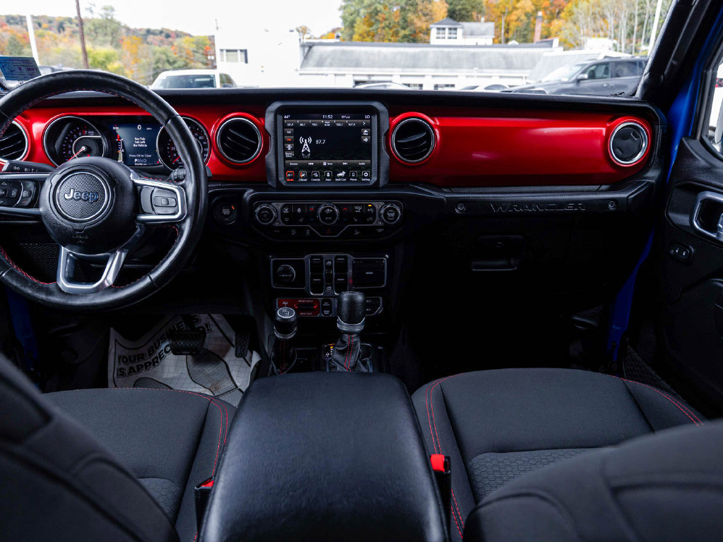 Used 2021 Jeep Wrangler Unlimited Rubicon w/ Dual Top Group AWD/4WD image 29