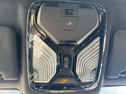 Used 2019 BMW 540i w/ Convenience Package image 16