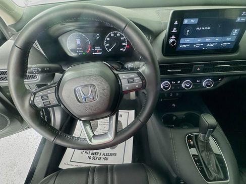New 2026 Honda HR-V EX-L image 16