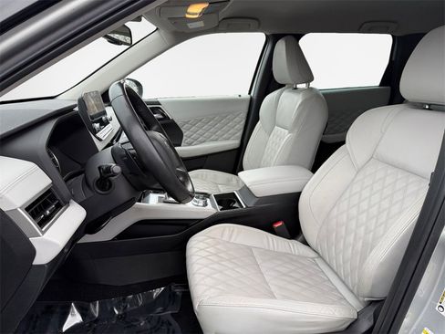 Used 2022 Mitsubishi Outlander SEL image 12