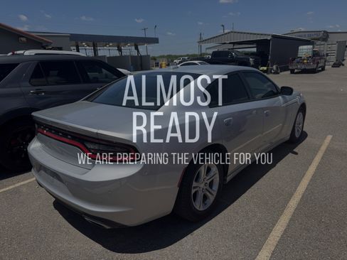 Used 2023 Dodge Charger SXT RWD image 4