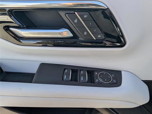 New 2026 Chevrolet Suburban Premier image 20