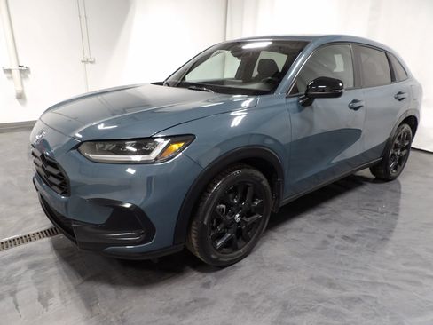 Used 2024 Honda HR-V Sport image 3