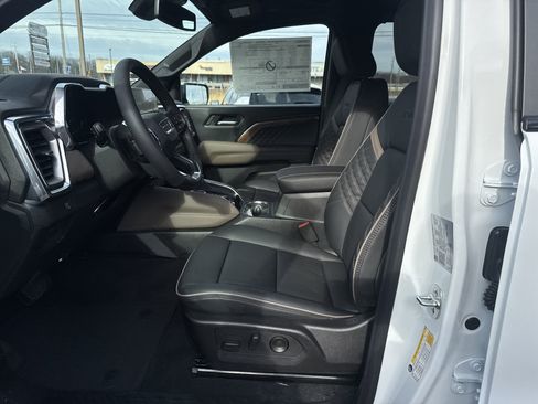 New 2026 GMC Canyon Denali image 12