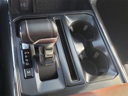 New 2023 Ford F150 Lariat w/ Equipment Group 502A High image 16