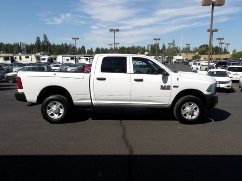 Used 2014 RAM 2500 Tradesman w/ HD Snow Plow Prep Group image 6