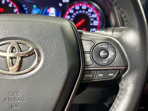 Used 2021 Toyota Camry XSE FWD image 19