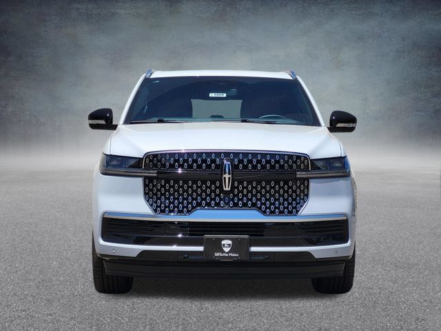 New 2026 Lincoln Navigator L Reserve AWD/4WD image 2