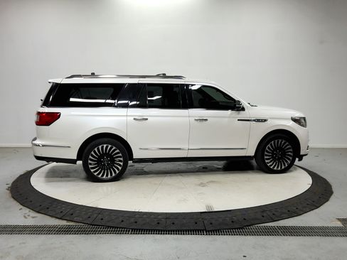 Used 2018 Lincoln Navigator L Black Label w/ Cargo Package AWD/4WD image 9