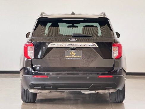 Used 2022 Ford Explorer XLT RWD image 6