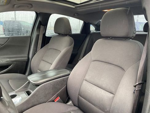 Used 2021 Chevrolet Malibu LT image 8